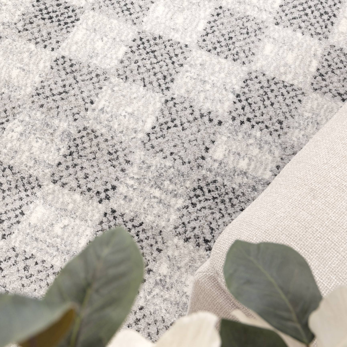 Aspen Grey Checkered Rug