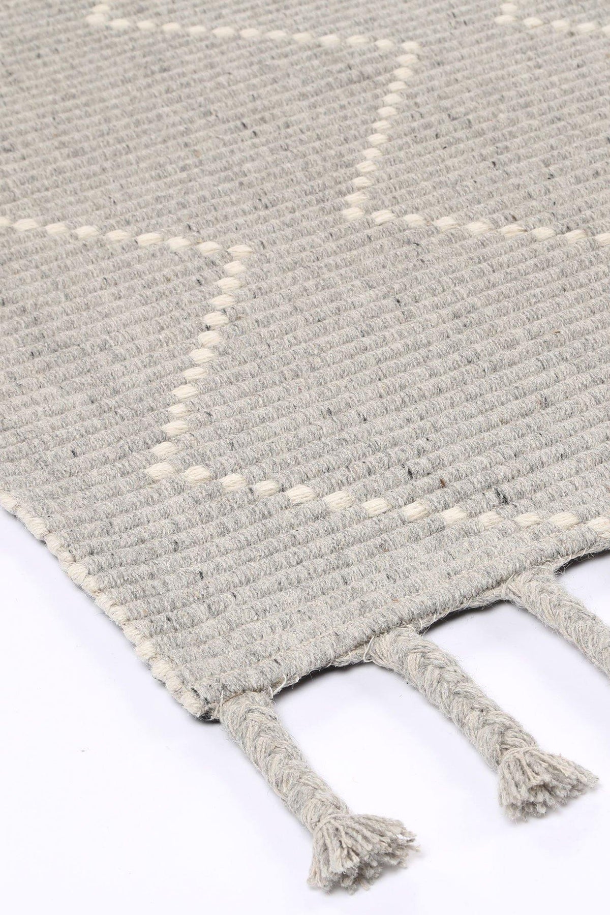 Cora Diamond Tassel Grey Wool Rug - The Rugs