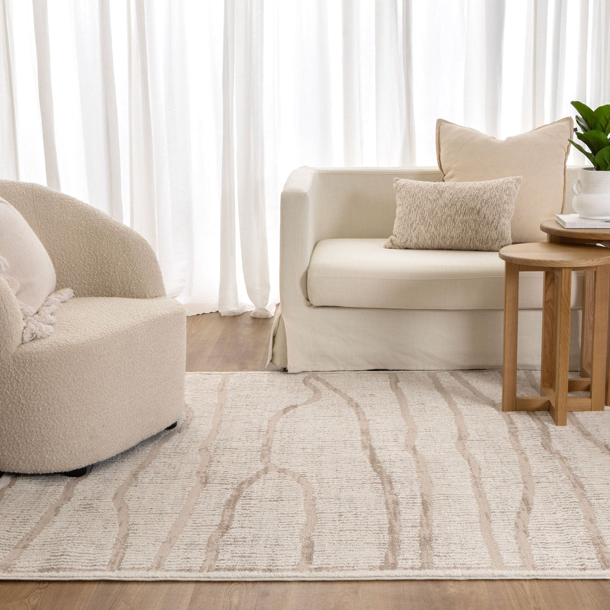 Nova Abstract Ivory Lines Rug