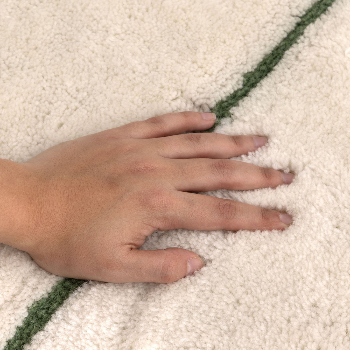Sierra Abstract Olive Lines Washable Wool Rug