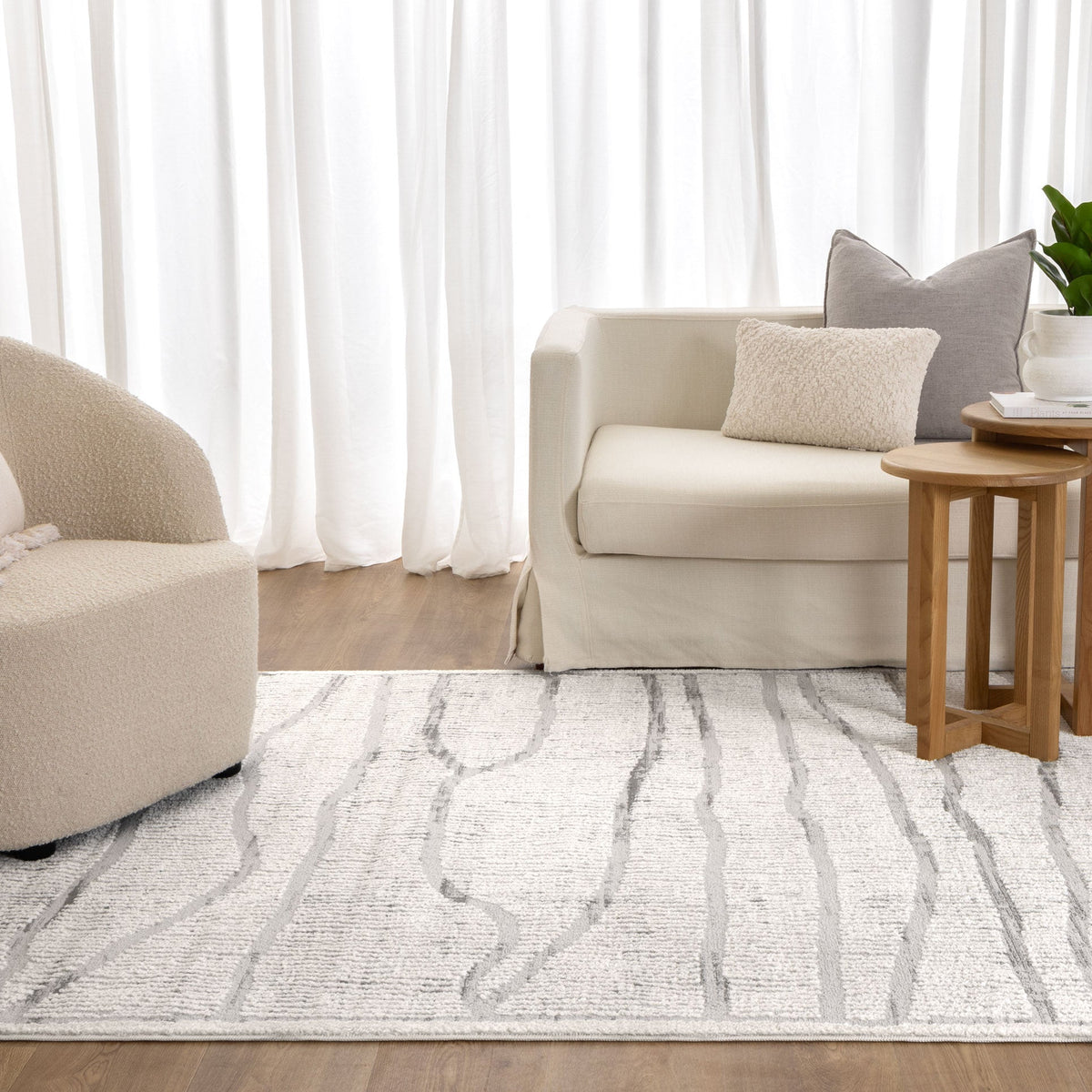 Nova Abstract Silver Lines Rug