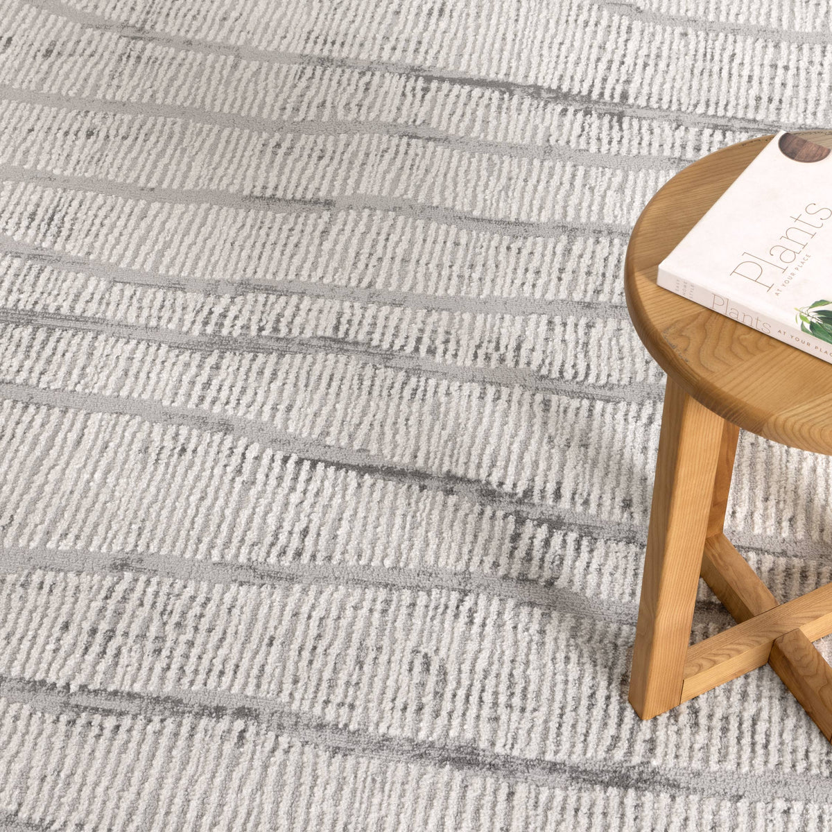 Nova Abstract Silver Lines Rug