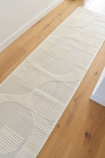 Arcadia Mid-Century Geometric Arch Textured Pearl Rug