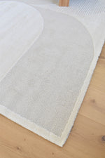 Arcadia Mid-Century Geometric Arch Textured Pearl Rug