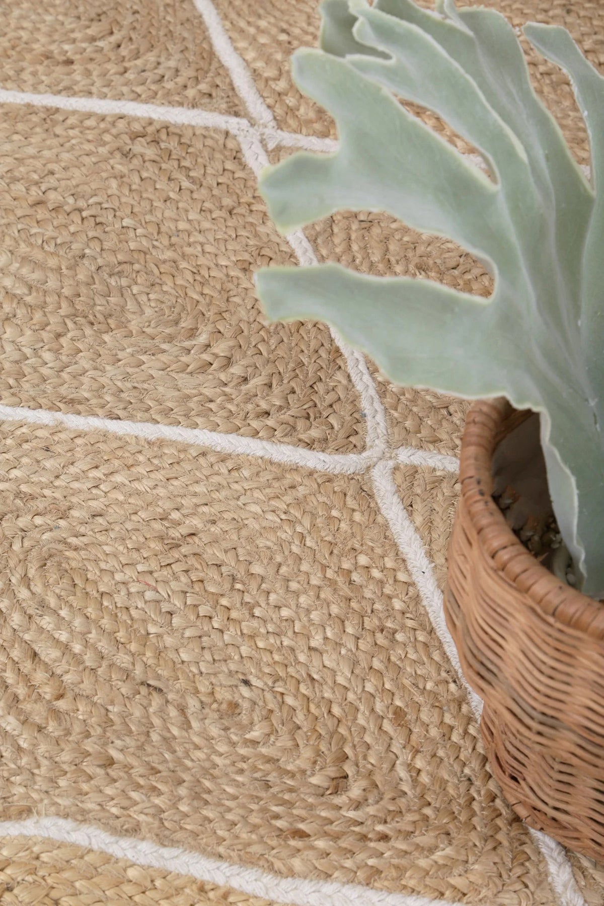 Cameron Diamond Natural Jute Rug