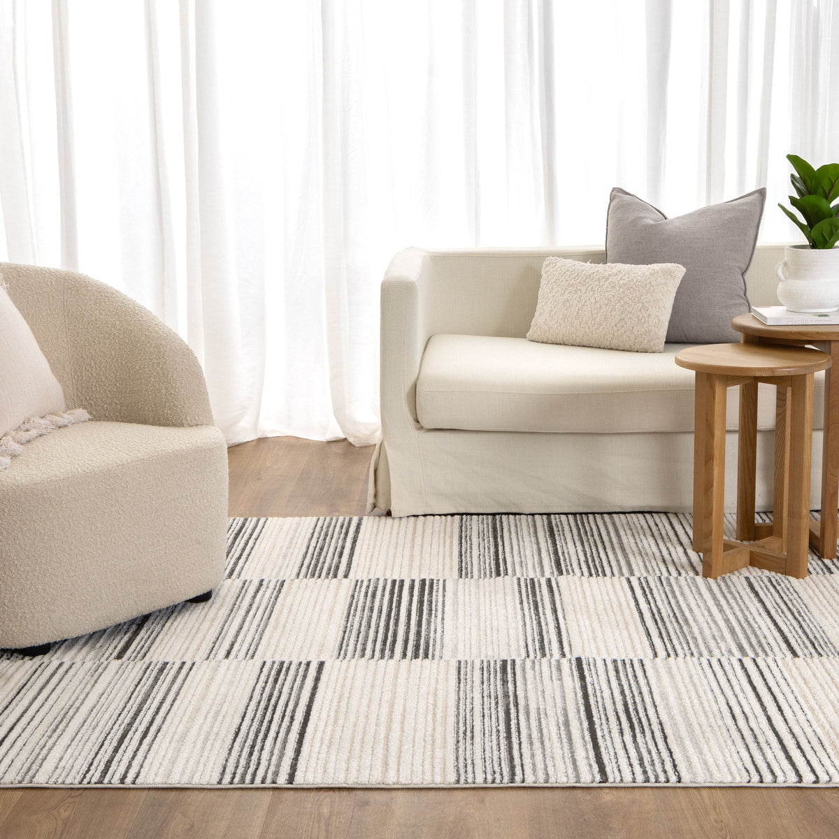 Nova Lines Grey Rug