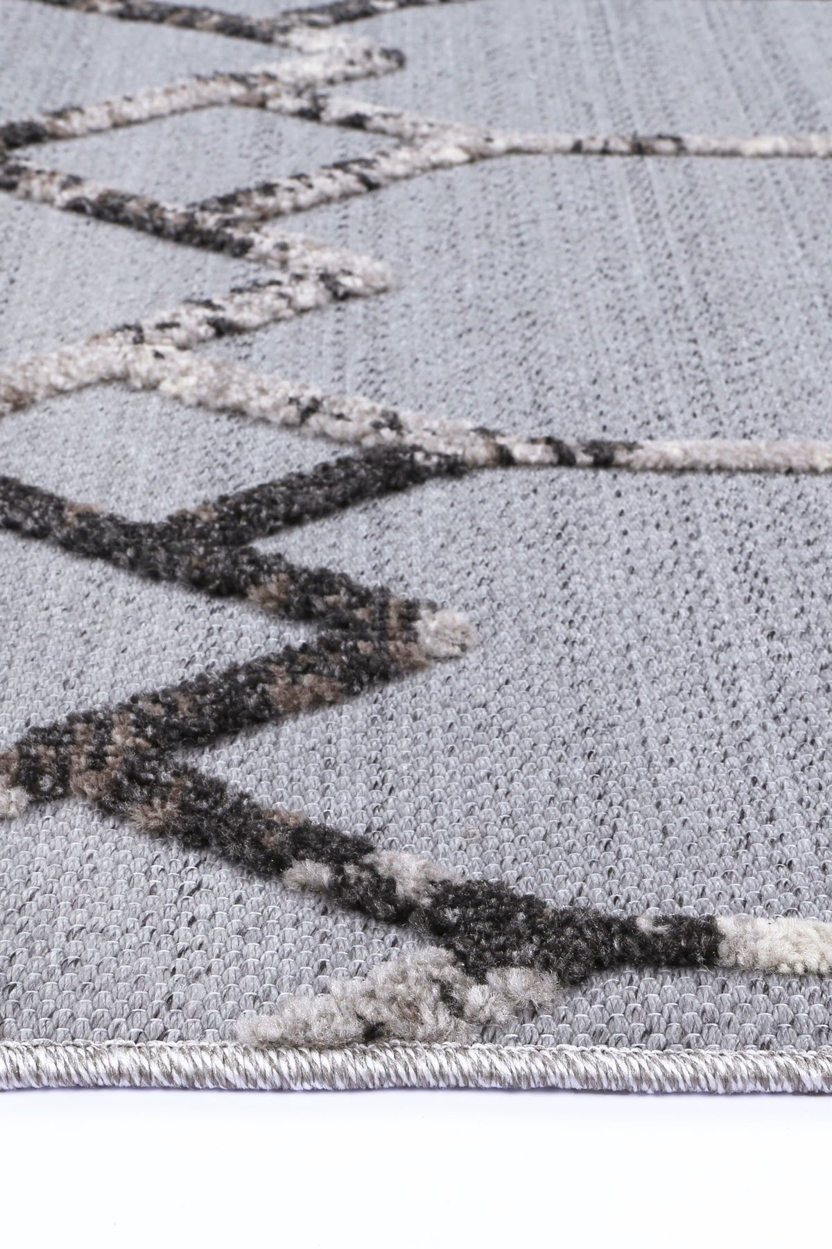 Opulence Anthrasite Diamond Rug