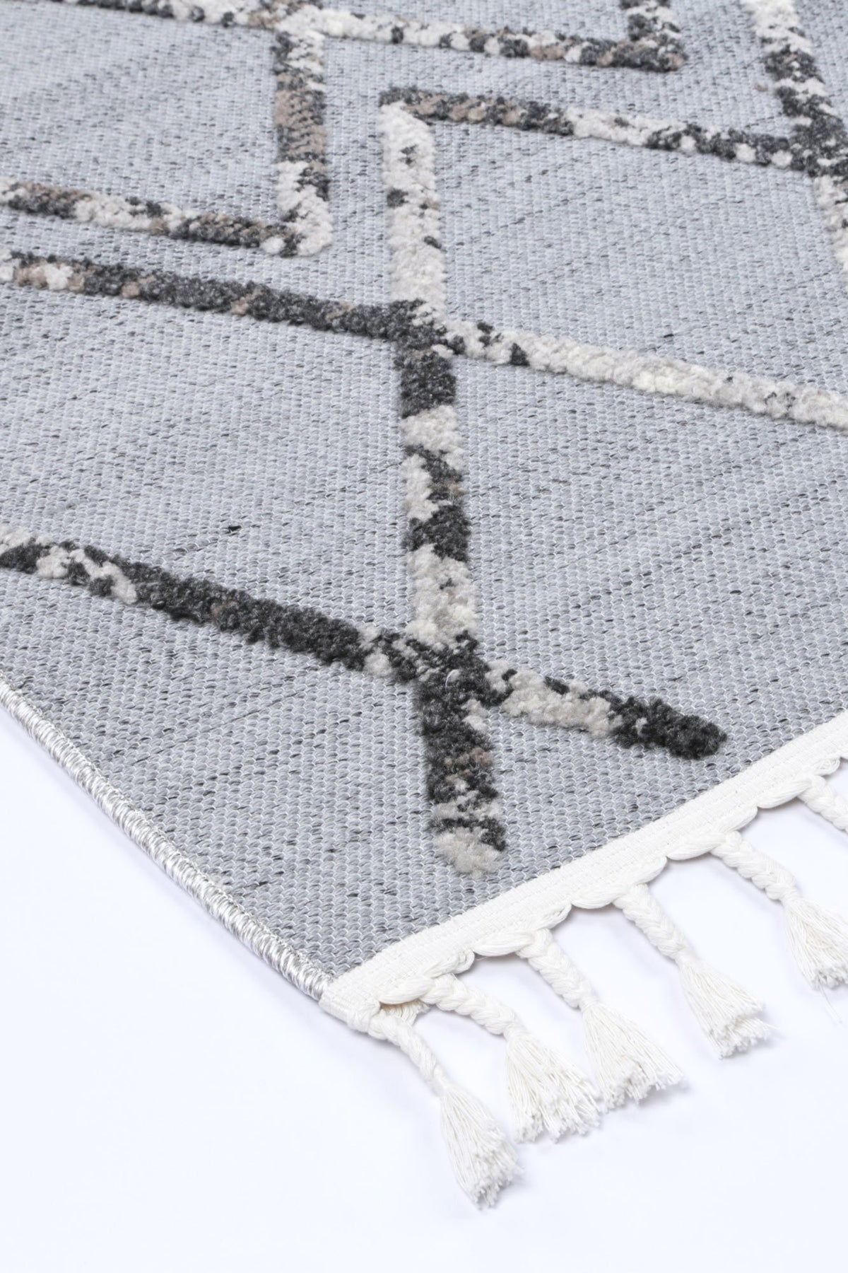 Opulence Anthrasite Diamond Rug