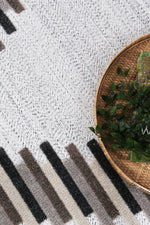 Opulence Beige Cream Diamond Rug