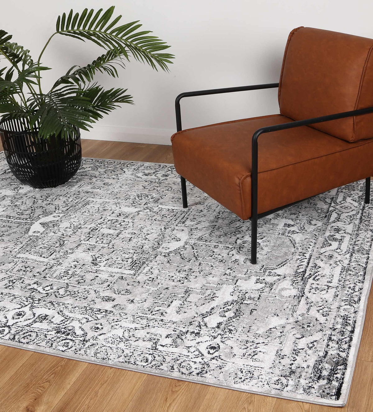 Abbot Traditional Black Grey Rug - The Rugs