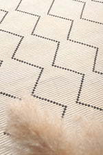 Cora Diamond Tassel Cream Wool Rug - The Rugs