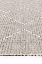 Cora Diamond Tassel Grey Wool Rug - The Rugs