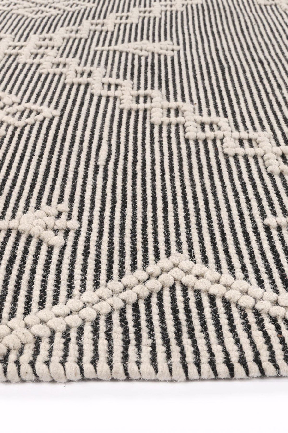 Cora Boho Chic Cream Wool Rug - The Rugs