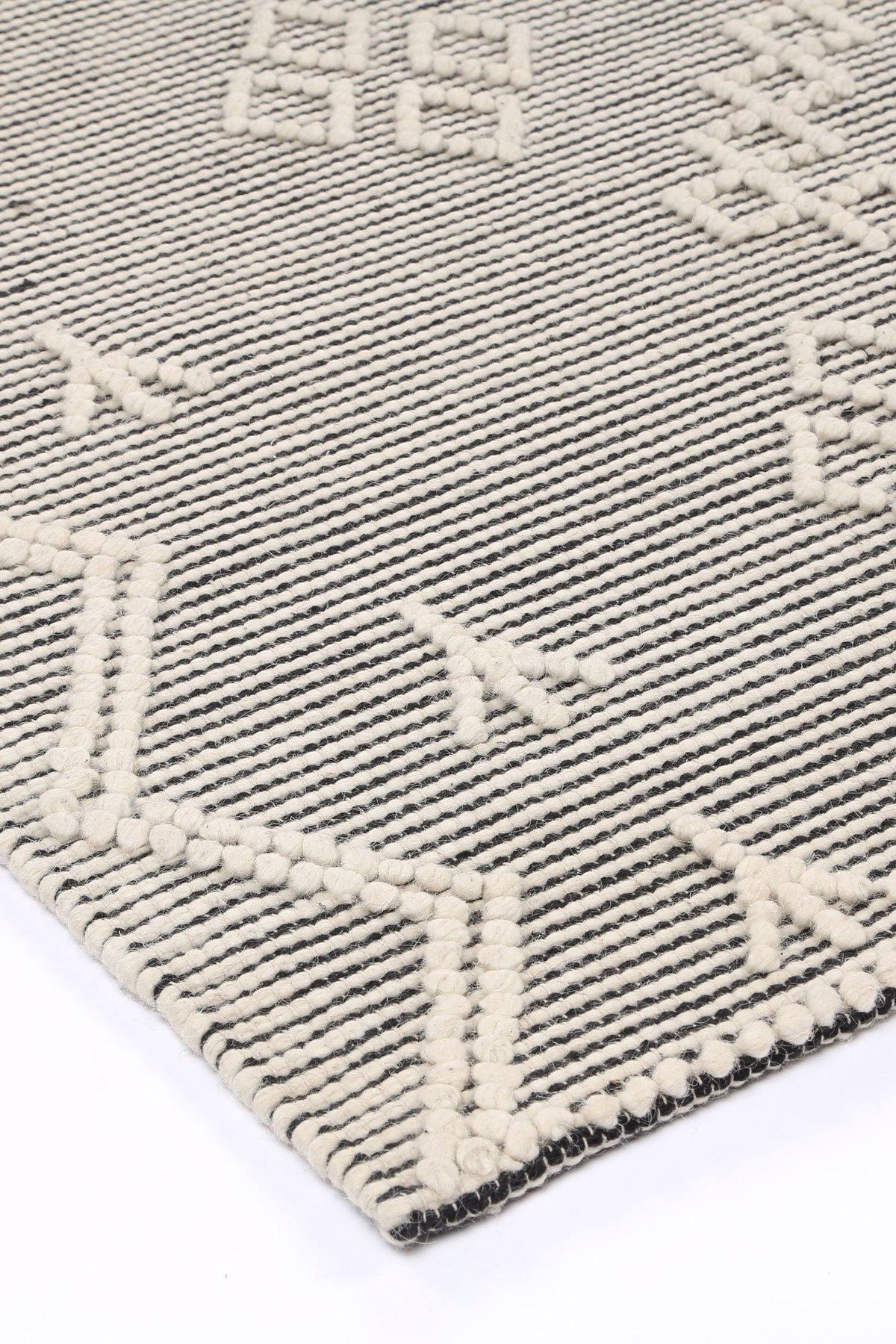 Cora Boho Chic Cream Wool Rug - The Rugs