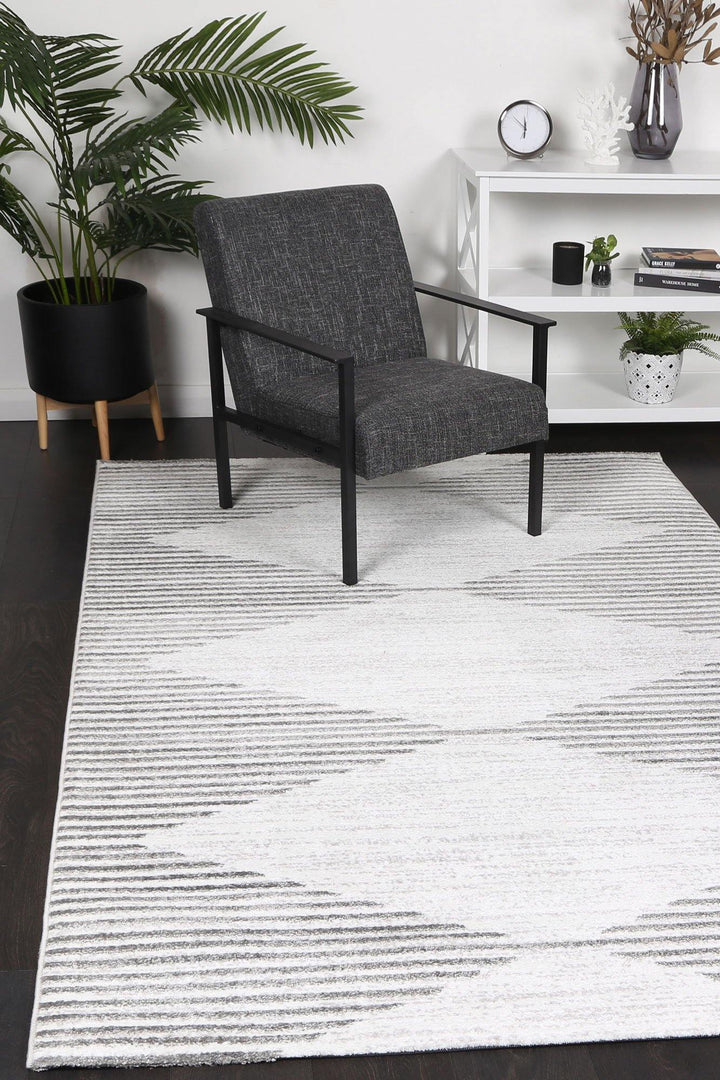 Layla Abstract Diamond Silver Rug - The Rugs