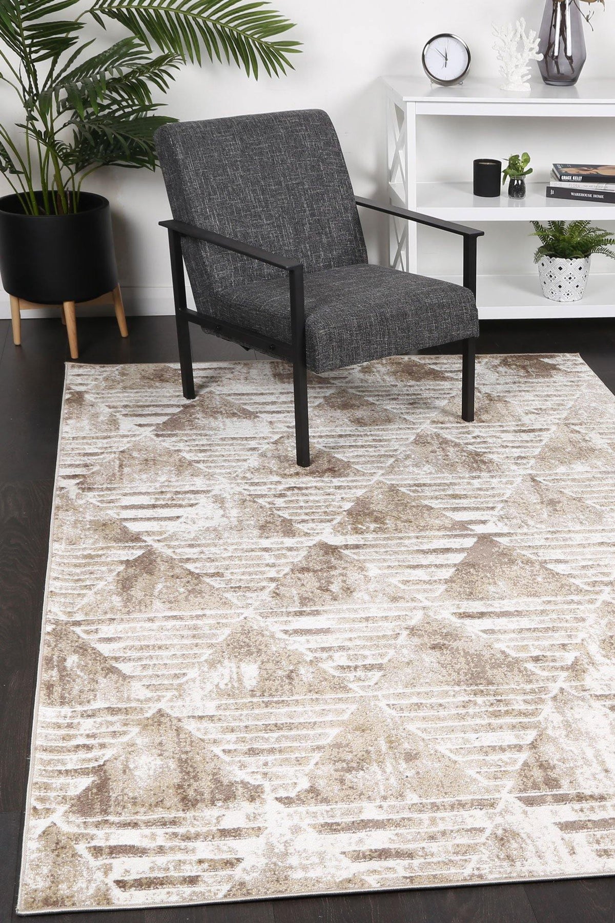 Layla Transitional Geometric Latte Rug - The Rugs