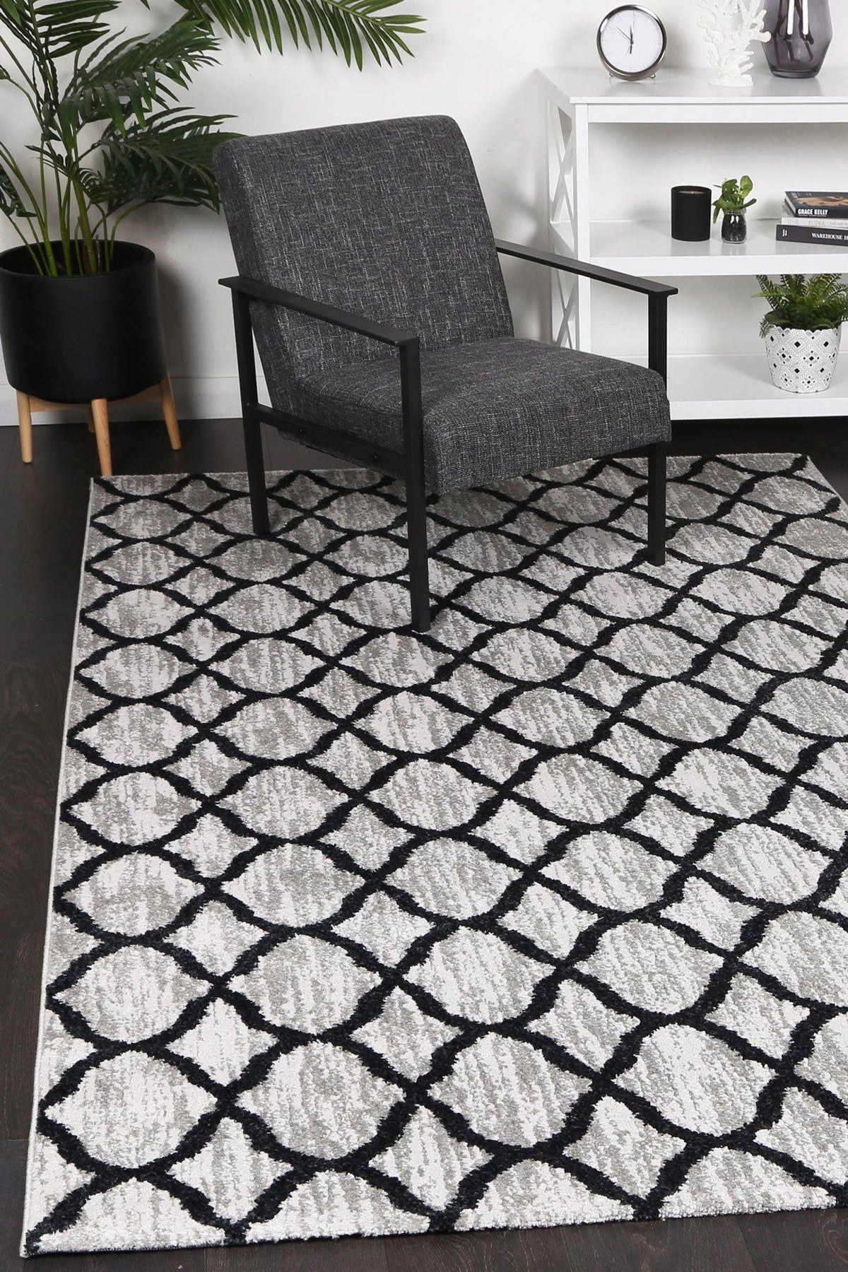 Layla Lattice Charcoal Rug - The Rugs