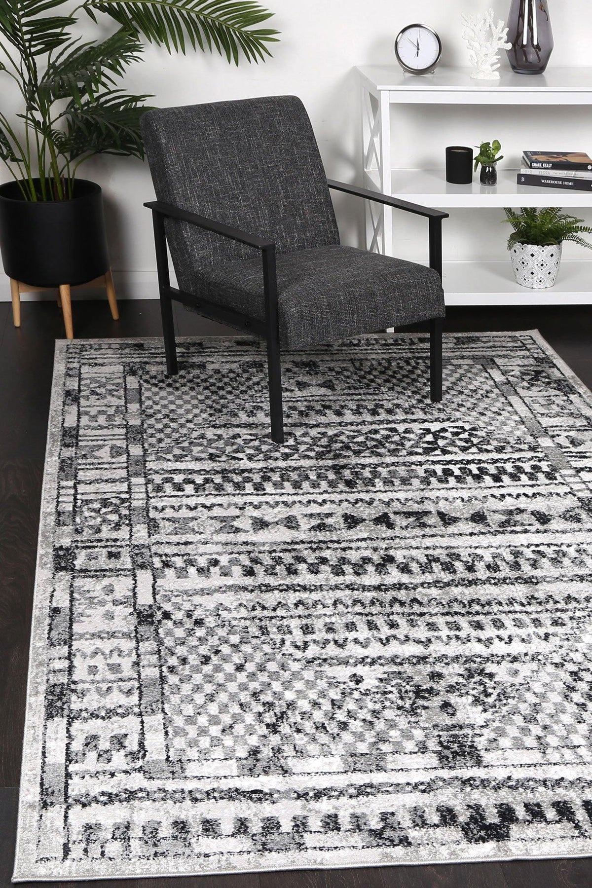 Layla Tribal Charcoal Rug - The Rugs