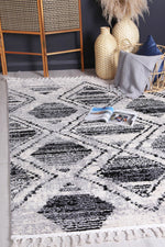 Cassandra Black White Diamond Rug