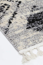 Cassandra Black White Diamond Rug