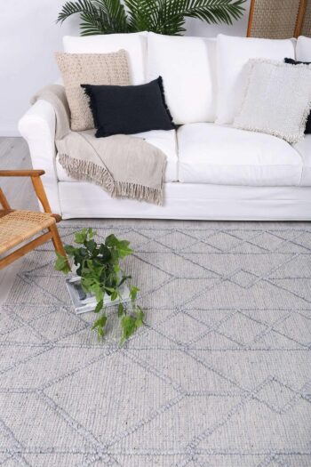 Oakwood Grey Tribal Textured Wool Rug