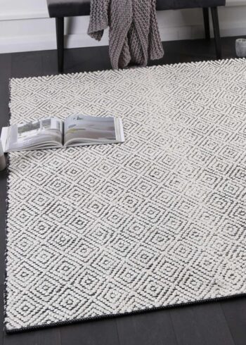 Braided Amara Bohemian Dot Trellis Rug Ivory