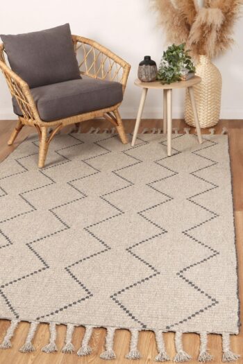 Cora Diamond Tassel Ash Wool Rug