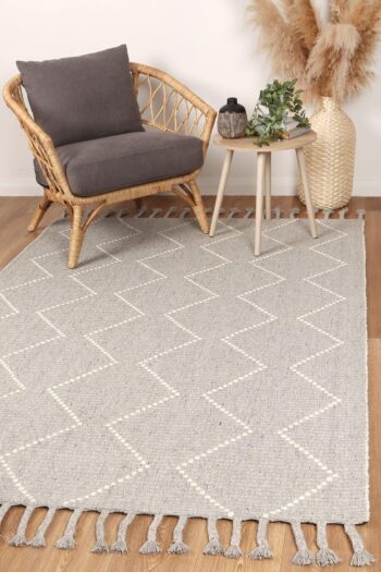 Cora Diamond Tassel Grey Wool Rug
