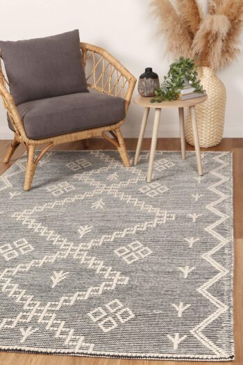 Cora Boho Chic Cream Wool Rug